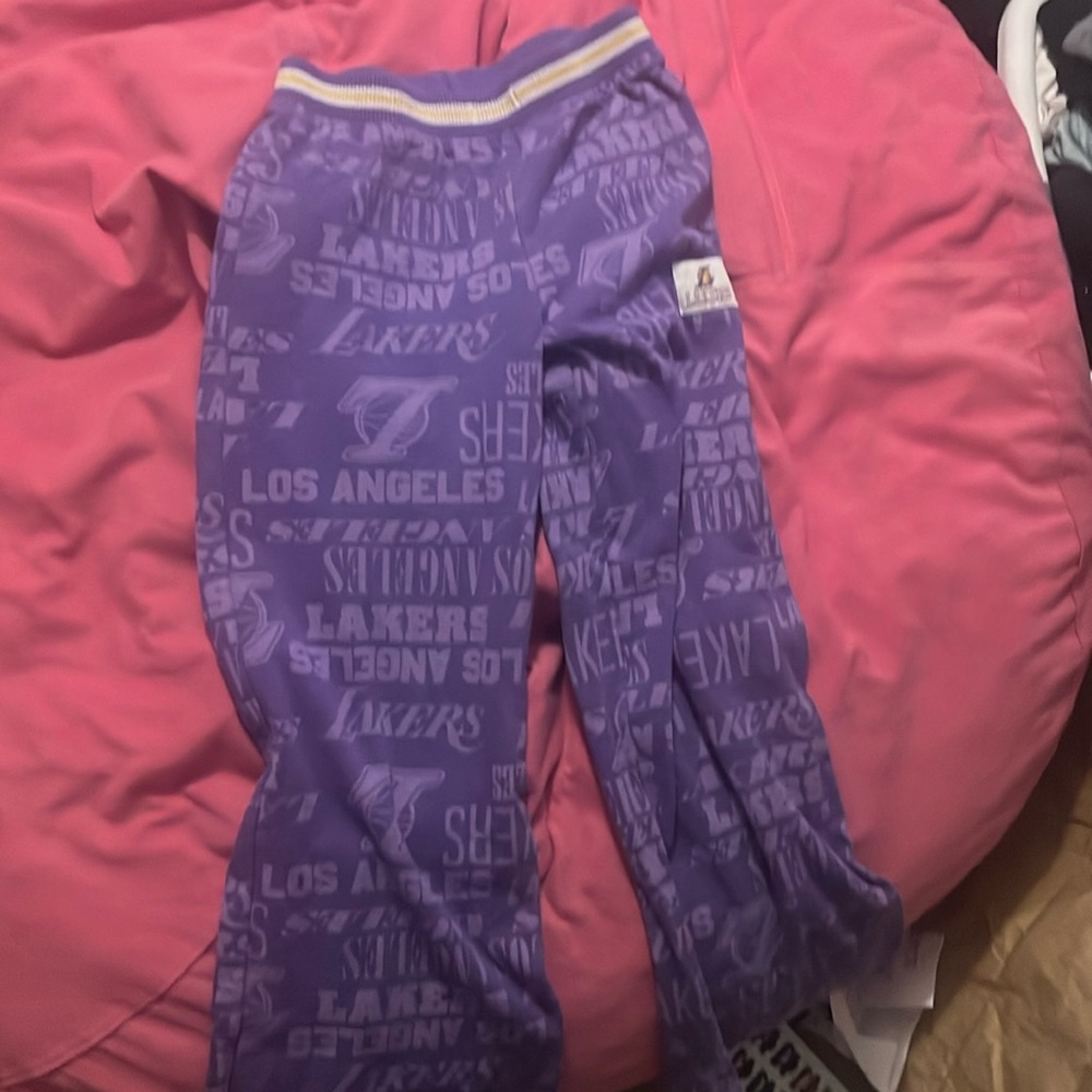 Brand: NBA
color: purple